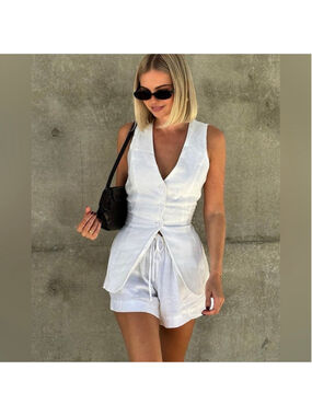Commense Cotton Shorts and Vest Set White Small Minimalist Resort Euro Cruise